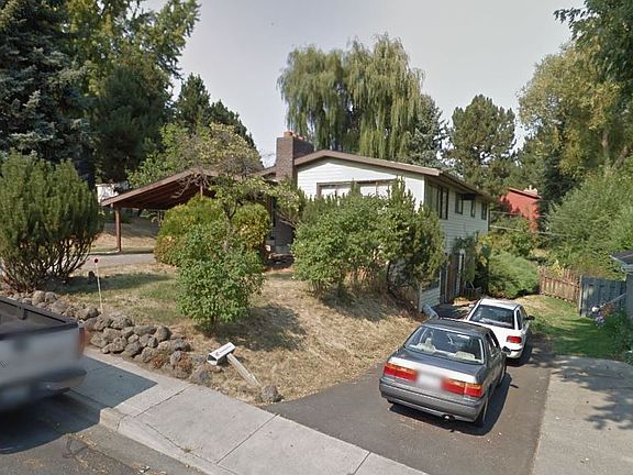 2nd image of 1360 NW Hall Dr #1358
