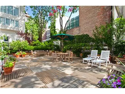 Sold by Douglas Elliman | media 37