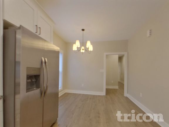 3rd image of 3047 Ridge Ave
