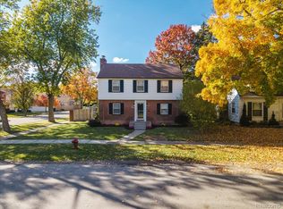 19701 Sumner, Redford, MI 48240
