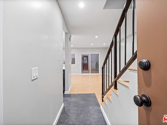 4th image of 13701 Hubbard St Unit 16