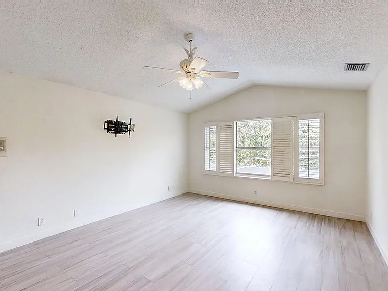 23330 La Vida Way — Photo 20