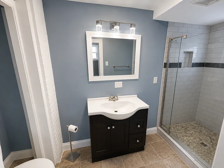 77 E Main St — Photo 11