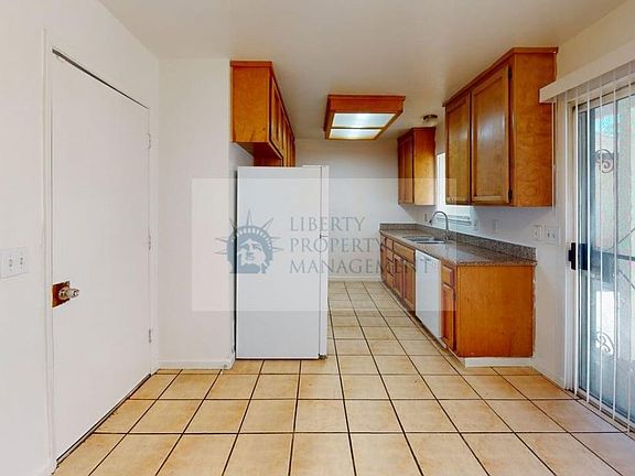 5th image of 2020 Peggy Ln