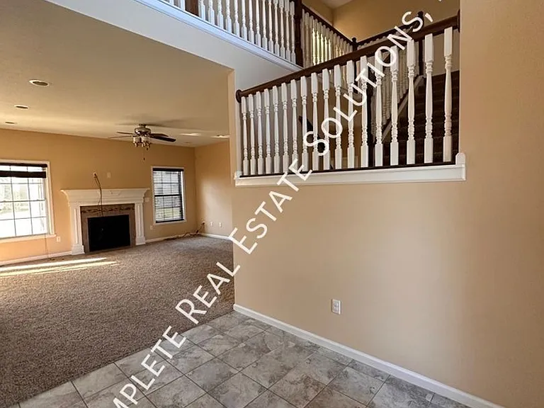 2073 Pawnee Trl — Photo 2