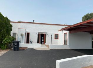 105 Western Dr, Rio Communities, NM 87002