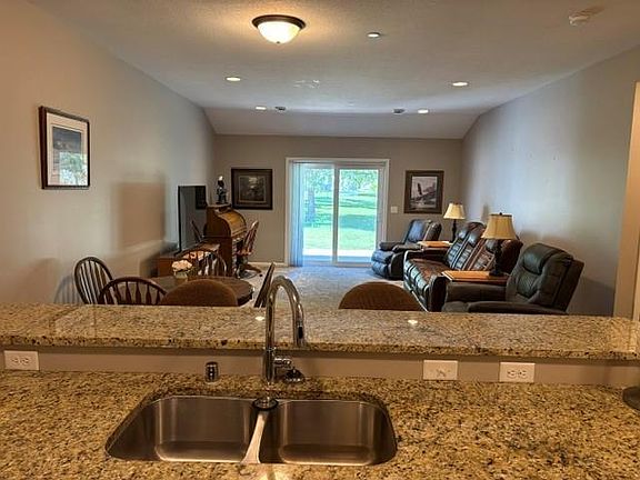 4th image of 1827 Scenic Heights Ct SW