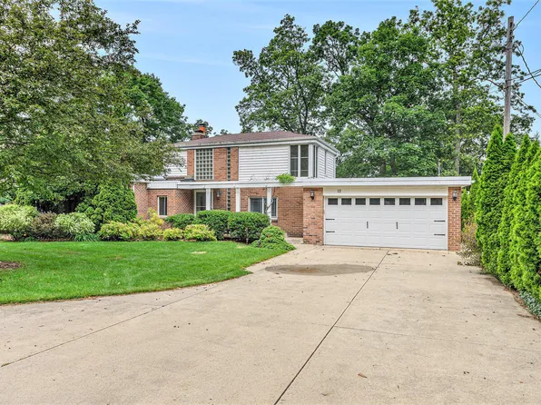 12 Hiawatha Dr, Battle Creek, MI 49015