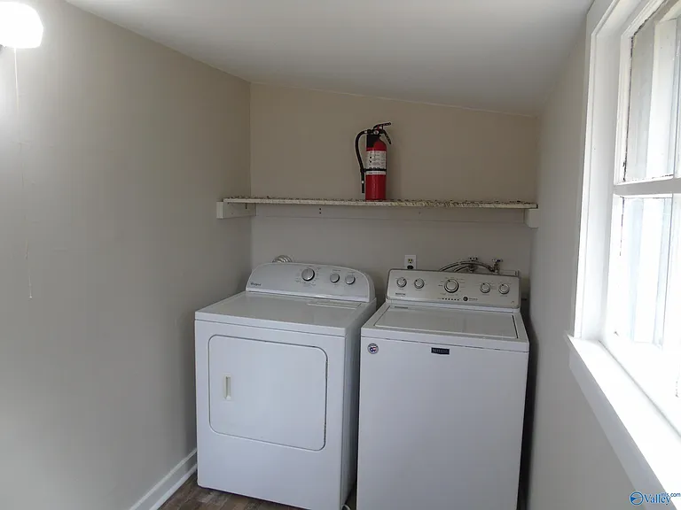 711 Cross St NW — Photo 11