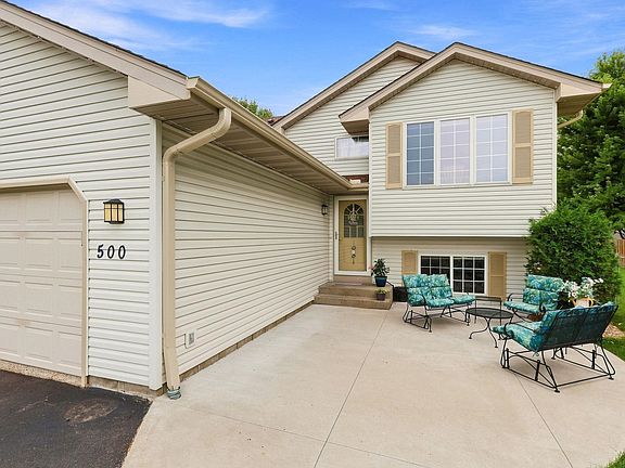 2nd image of 500 Maple Knoll Way NW