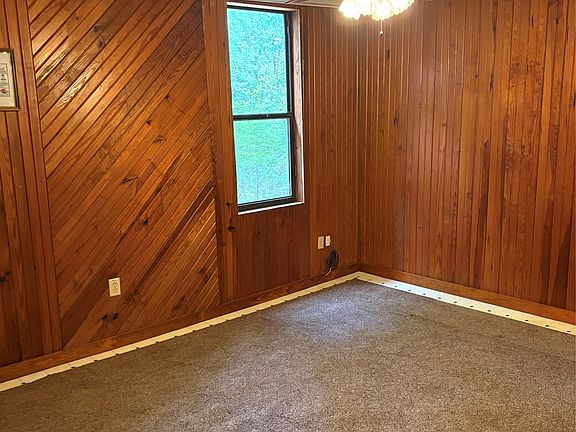 5th image of 1267 Johnson Rd