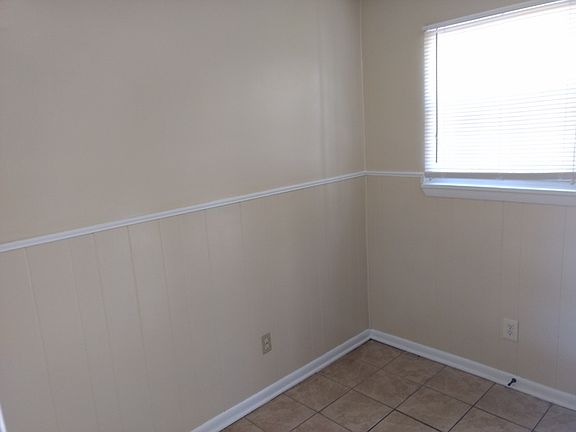 5th image of 2905 15th Ave APT 3