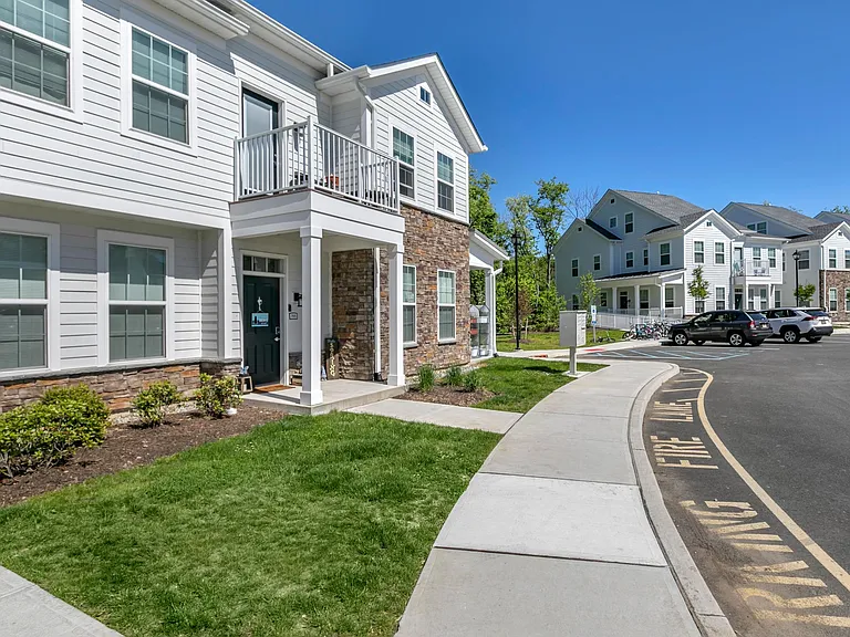 The Willows at Annandale Village — Photo 20