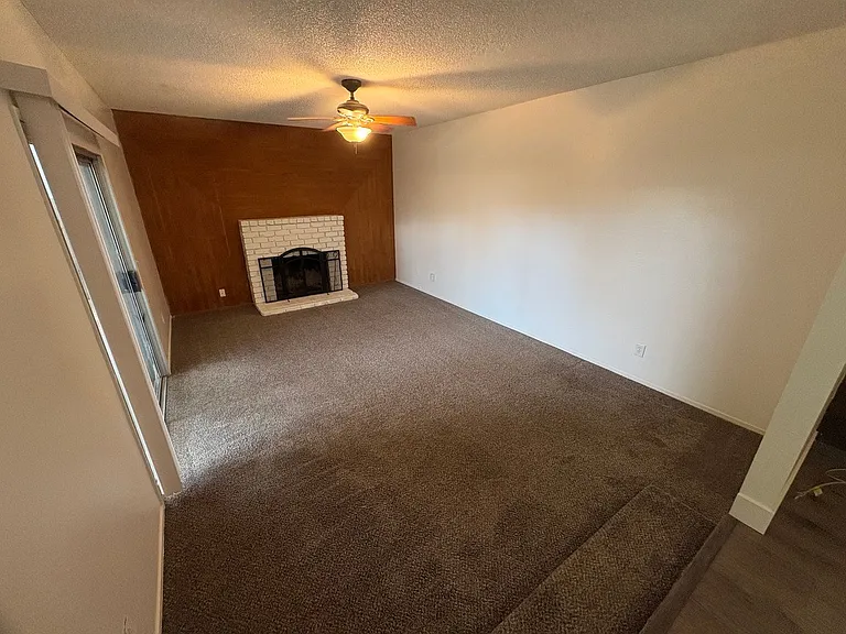 6116 N Marty Ave — Photo 6