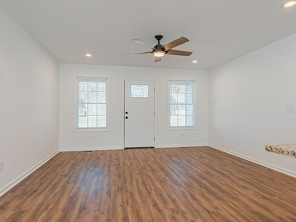 3rd image of 324 Oates St