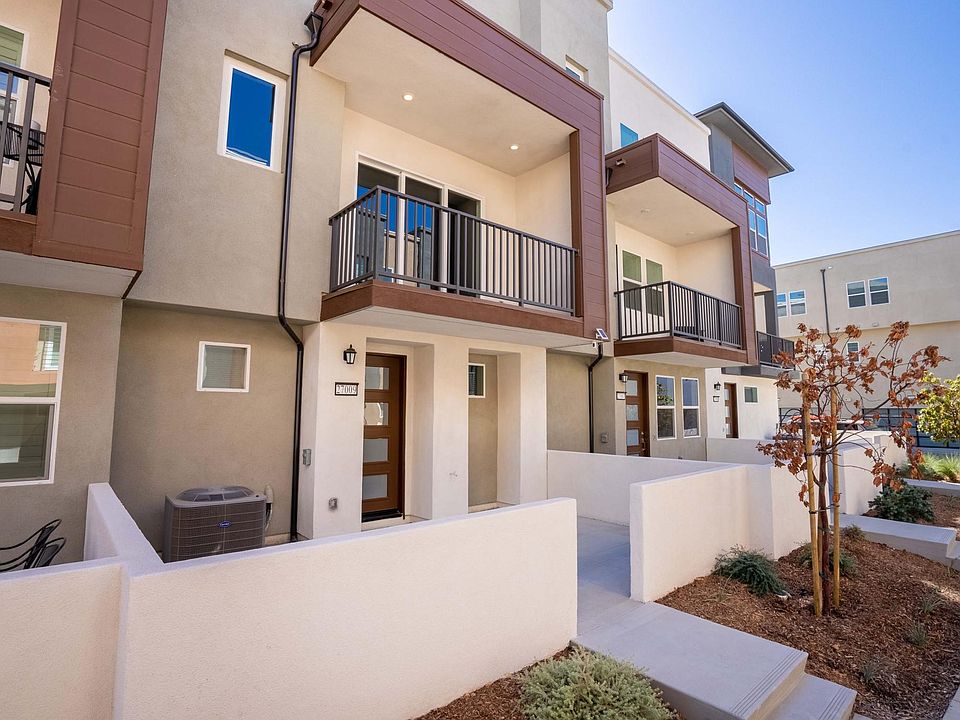 1st image of 27009 Hummingbird Ln