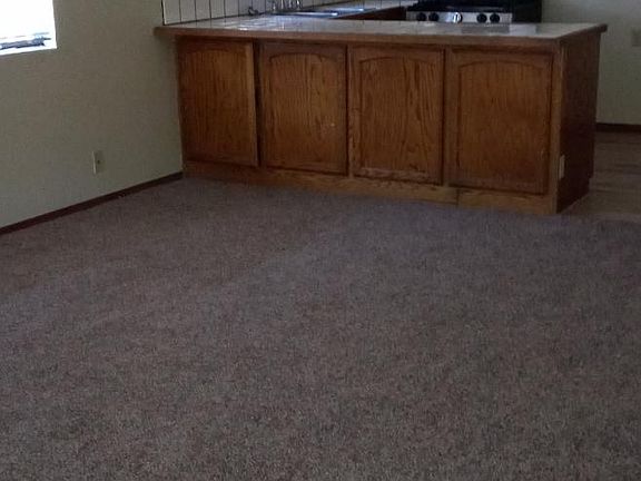 3rd image of 42735 Moonridge Rd