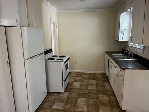 4th image of 2510 Churchill Dr