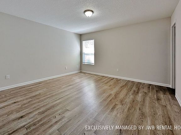 5th image of 8820 Galveston Ave