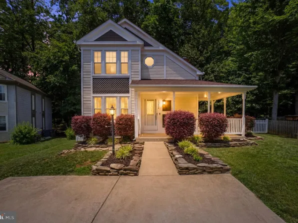 15232 Larkspur Ln, Dumfries, VA 22025
