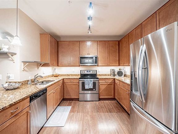 3rd image of 804 Summer Hawk Dr Unit 7106