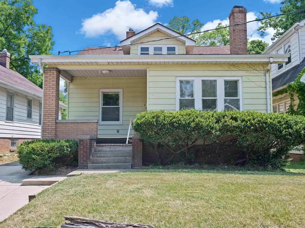 302 E Virginia Ave, Peoria, IL 61603