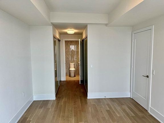 5th image of 585 Bloor St E #4321