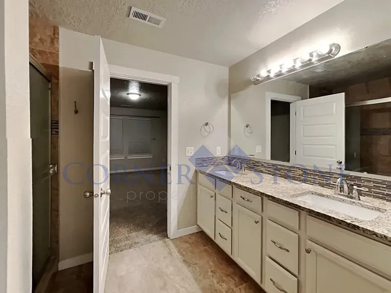 4191 N Price Ave — Photo 10