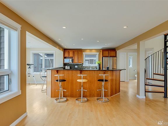 5th image of 3505 N Union Ave