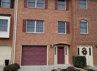 81 Leatherman Dr, Falling Waters, WV 25419