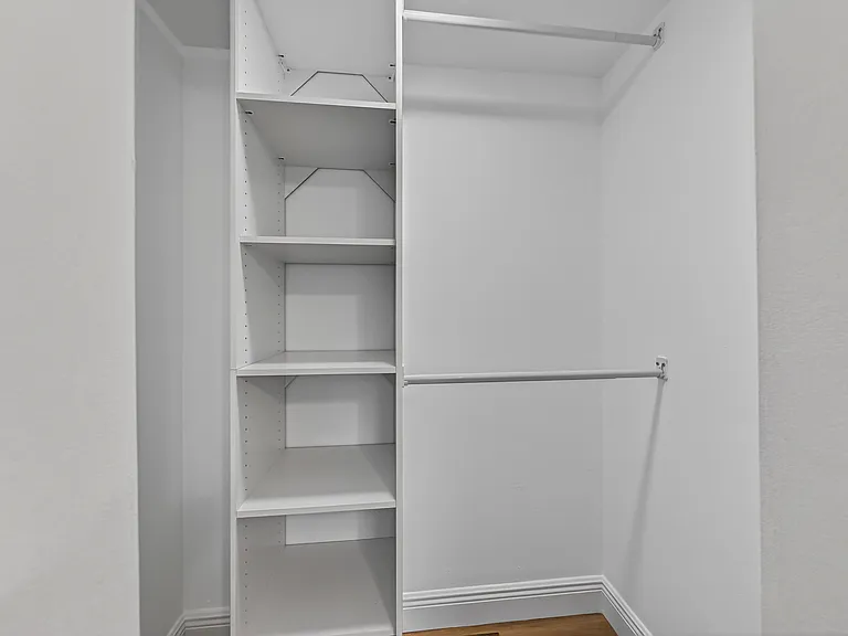 2907 NE 8th Ter #205 — Photo 14