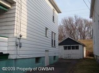 4 W River St, Plymouth, PA 18651