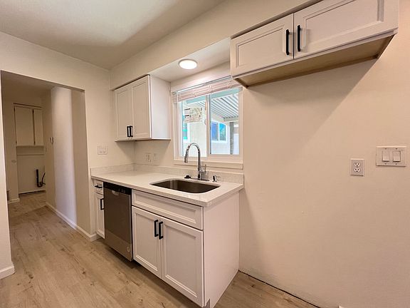 4th image of 1515 Sereno Dr