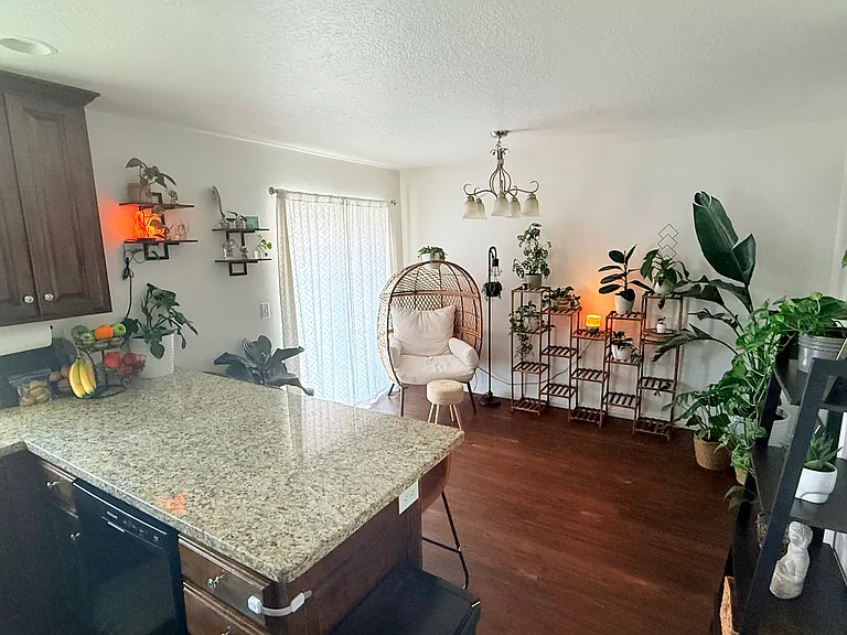 1025 Independence Ave #1025 — Photo 8