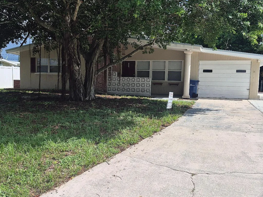 3 bed, 1825 sqft, $2,000 — Photo 1