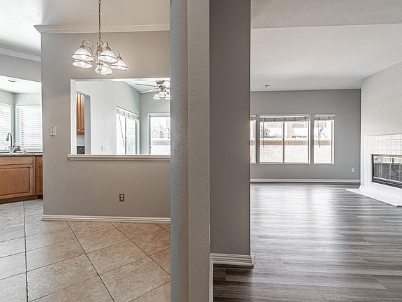 4th image of 3124 E Milano #F