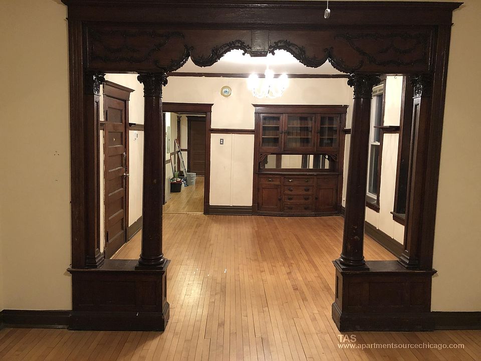 1st image of 2258 S Washtenaw Ave #3F
