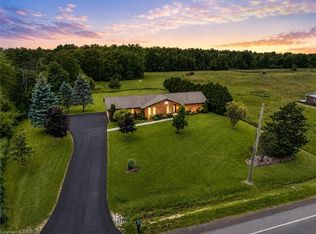 398 Mountain Rd, Grimsby, ON L3M4E7