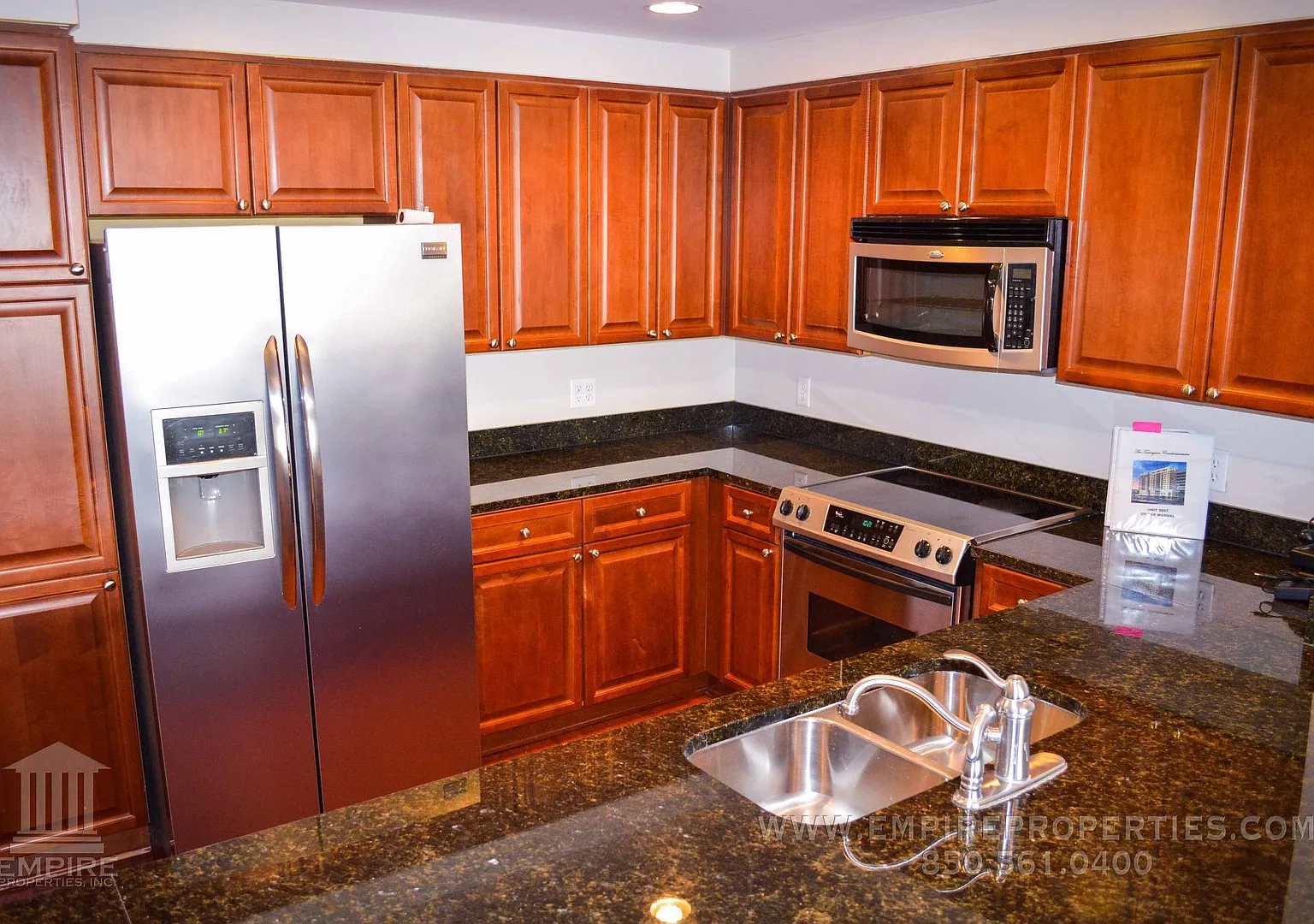 Downtown Condo in The Tennyson — Photo 4