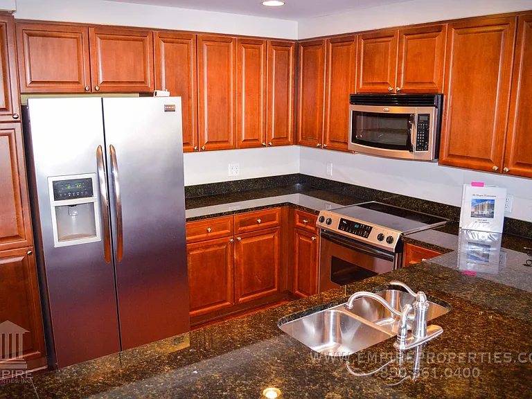 121 N Monroe St #5007 — Photo 4