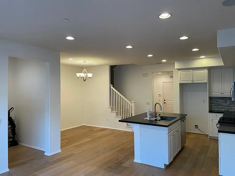 869 E Mountain Way #C — Photo 6