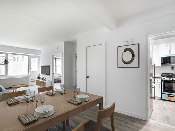 4th image of 210 E 58th St APT 2J