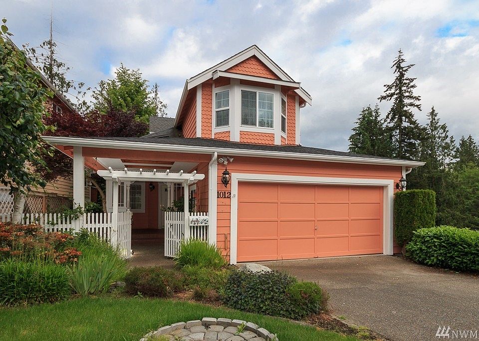 1st image of 1012 NW Gladiola Ct