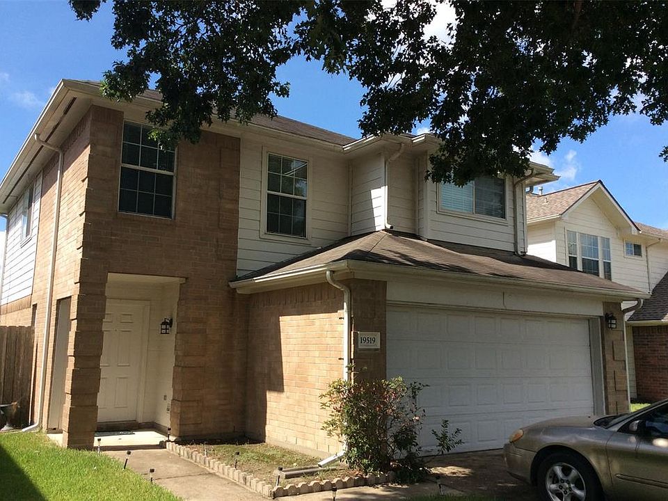 1st image of 19519 Cypress Moss Dr