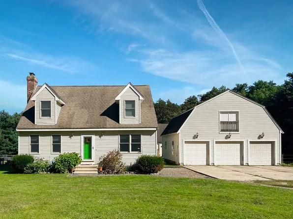 40 Locust St, Salisbury, MA 01952