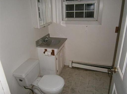 5th image of 14 Evergreen Dr