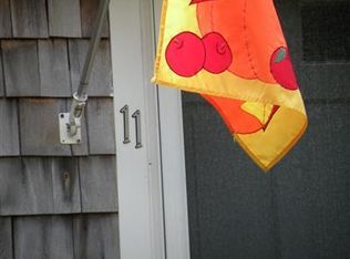 11 River Rd, Pocasset, MA 02559