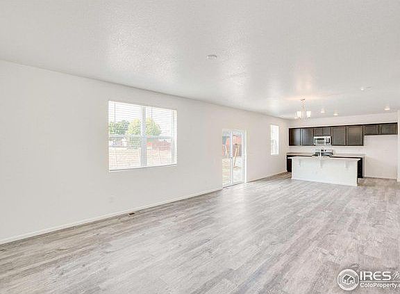 4th image of 145 Hidden Lake Dr