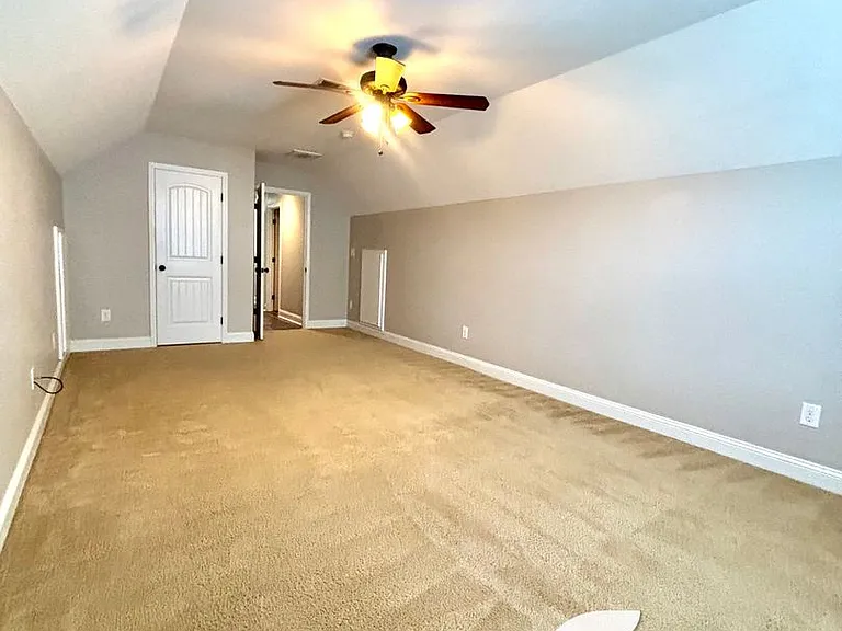 239 Fountain Grove Dr — Photo 26