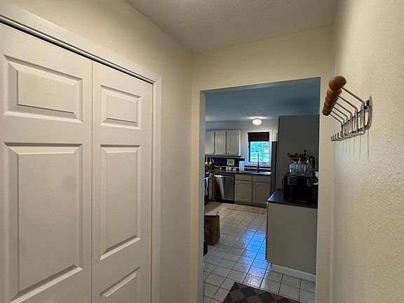 5th image of 208 5th St NW